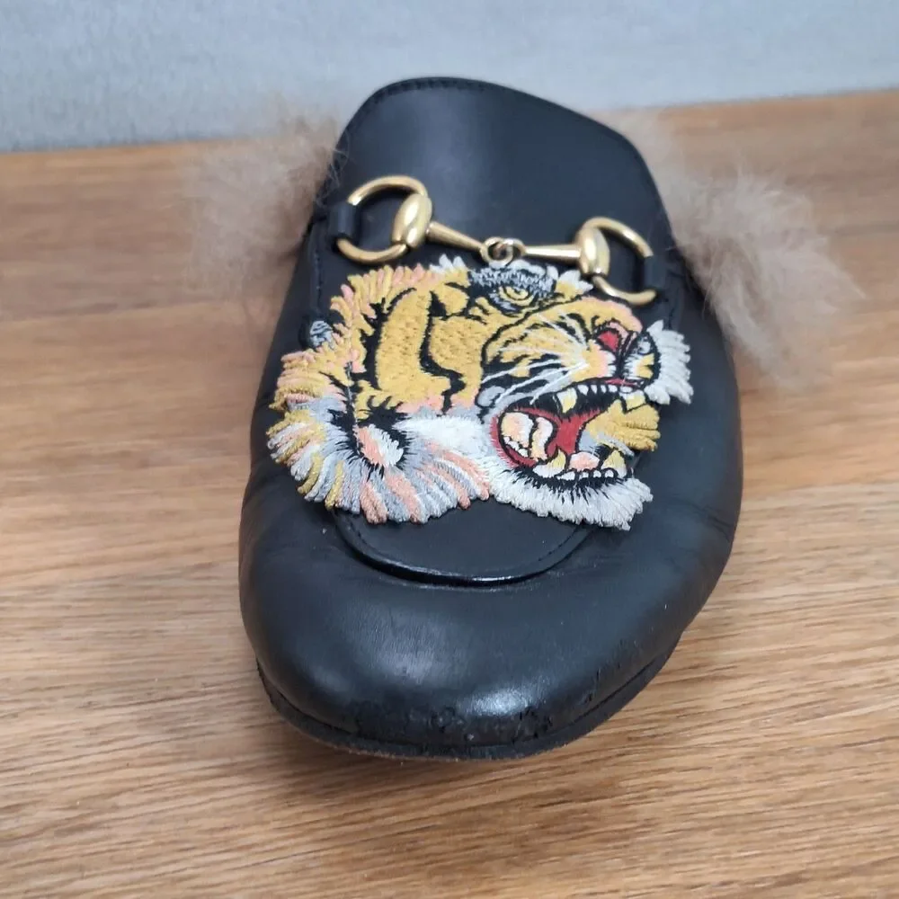 Gucci SINGLE LEFT SHOE ONLY Princetown Mule Women 6  Black Fur Horsebit Tiger